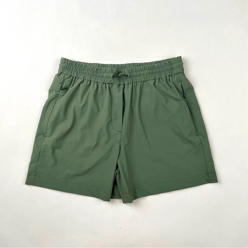 Tilley Green shorts - Picture 1 of 3